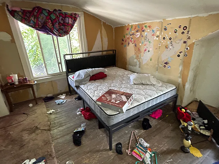 2410 Sheridan Ave — Photo 10