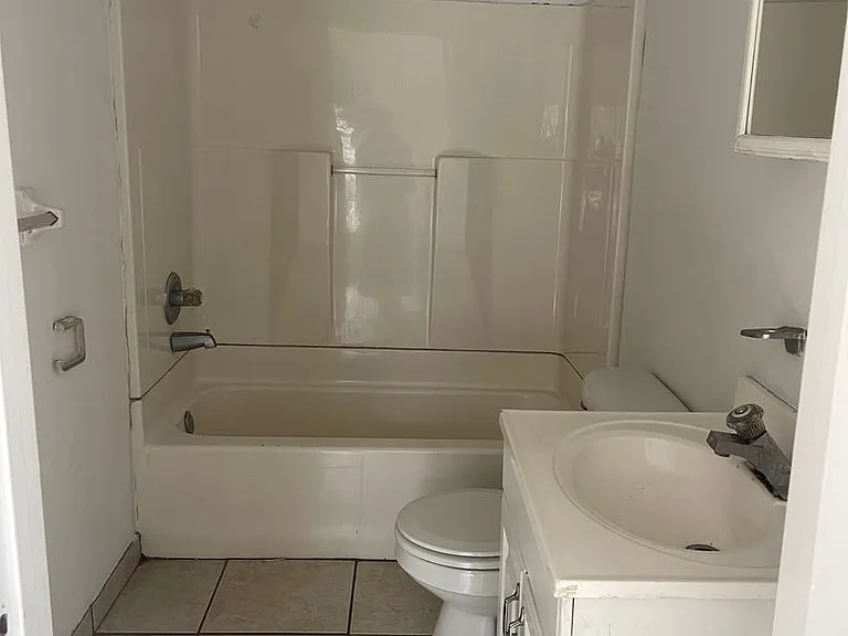 266 White Oak Dr — Photo 7