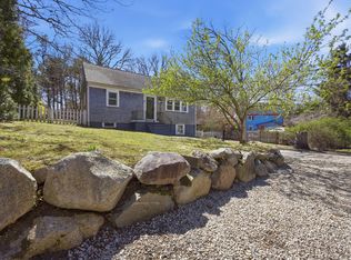 14 Saint Anns Lane, Falmouth, MA 02540