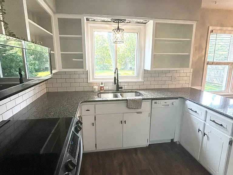5901 Garden Park Dr — Photo 10
