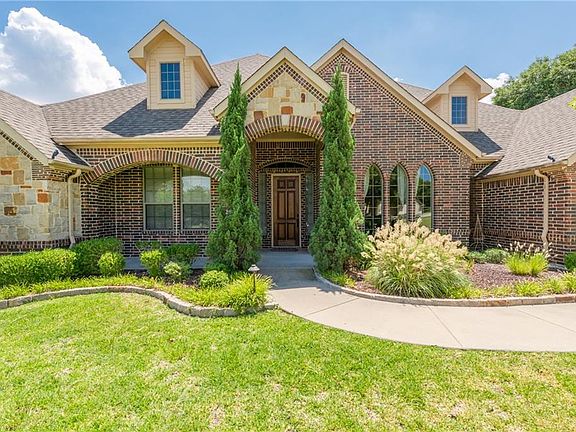 3rd image of 229 Copperwood Dr