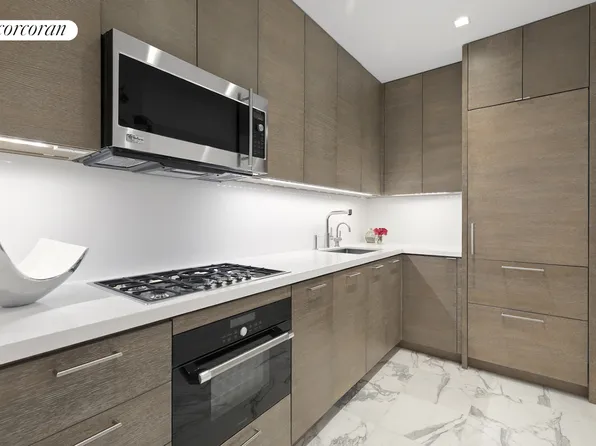 785 5th Avenue image 6 of 12