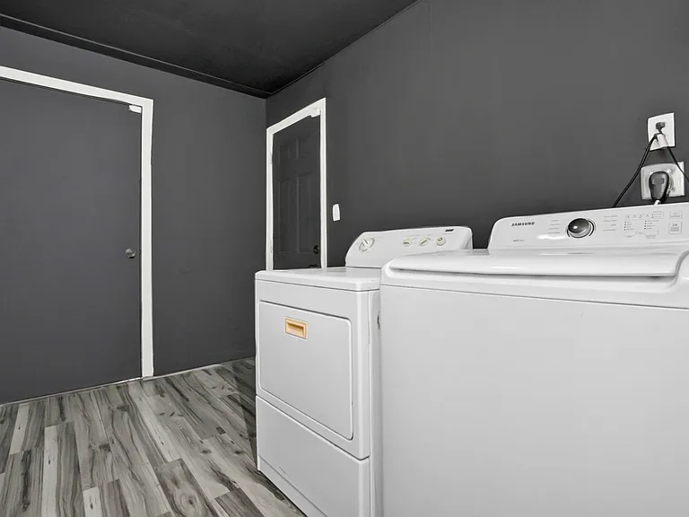 8506 N Brooks St #A — Photo 14