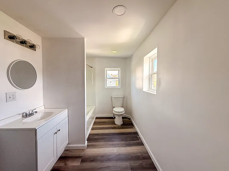 305 Willow St — Photo 10