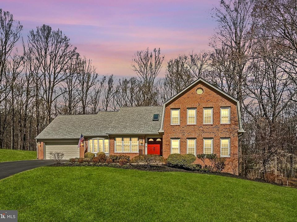 1st image of 5500 Sandy Folly Ct
