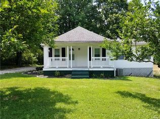 332 Snyder Rd, Troy, MO 63379