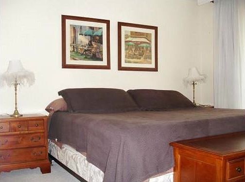 5th image of 3021 Oak Ave APT 4