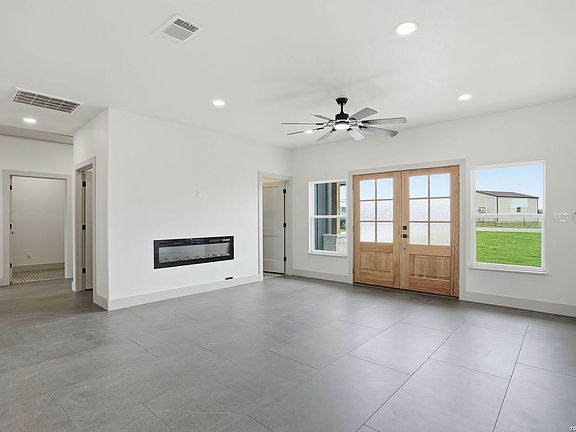 5th image of 109 MERION LN