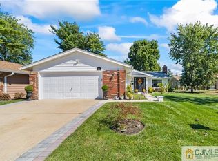 198 Newport Rd #A, Monroe Township, NJ 08831