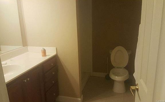 3rd image of 7107 Preston Ct