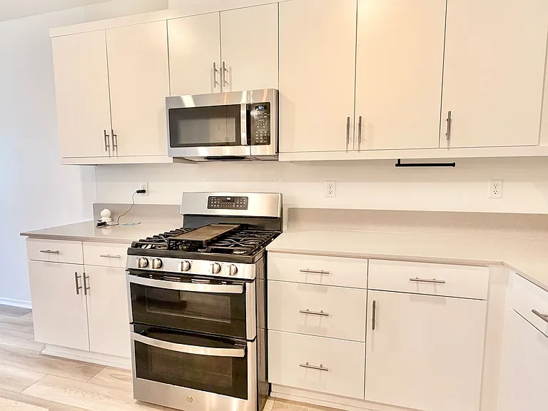 320 Citrine Trl — Photo 8