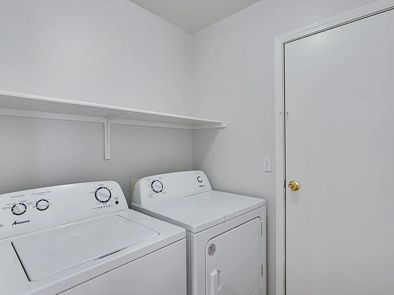 9660 Crystal Ridge Rd — Photo 24
