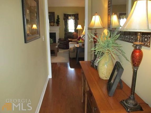 5th image of 1008 Bradford Way