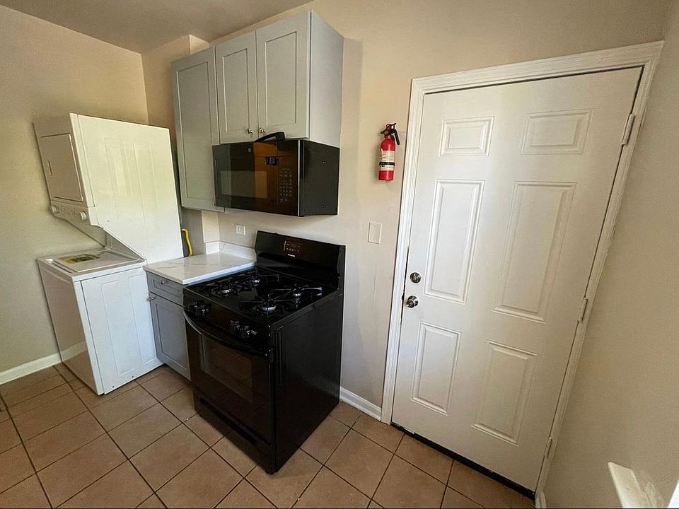 1st image of 2646 E 78th St #1