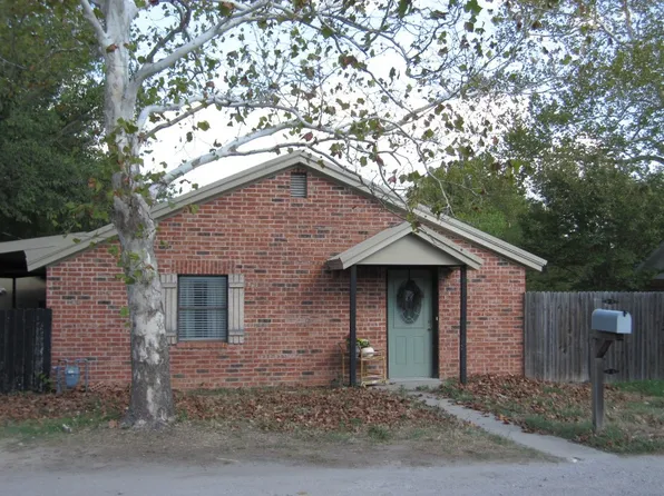 901 S Lane St, Decatur, TX 76234