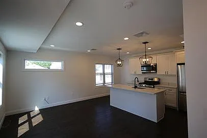 4 bed, 3177 sqft, $1,250 — Photo 2
