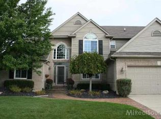 21363 Carlton Dr, Macomb, MI