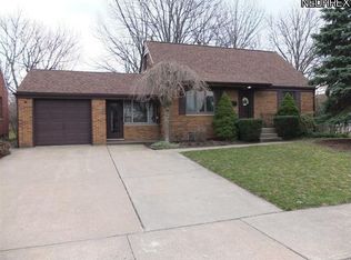 454 Royer Ave NW, North Canton, OH