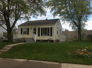 3710 S 5th St, Milwaukee, WI 53207