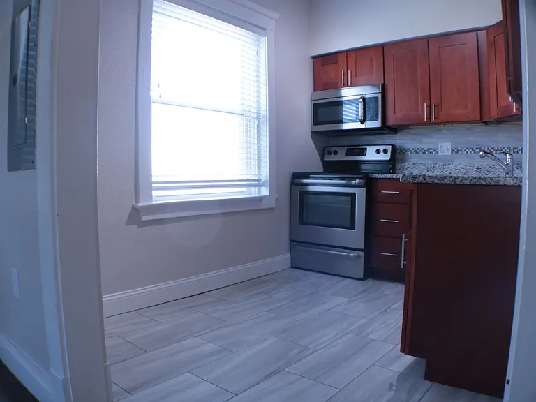3825 Baltimore Ave — Photo 19
