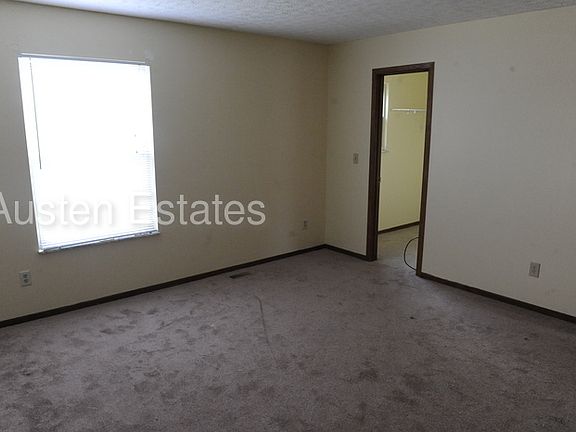 5th image of 3319 Draycott Ct
