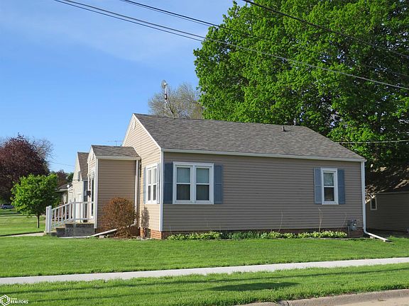 2nd image of 203 6th St SW