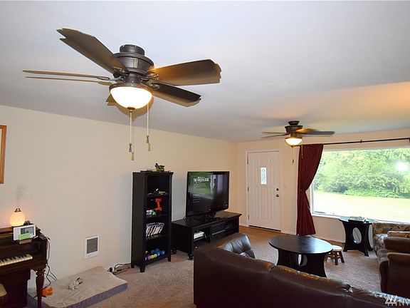 5th image of 179 Home Town Dr