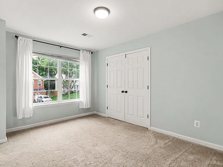 15812 Ibsen Pl — Photo 17