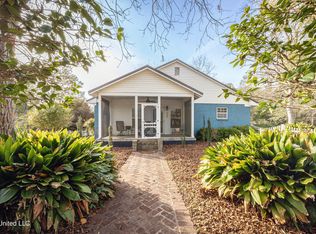 206 5th St N, Wiggins, MS 39577