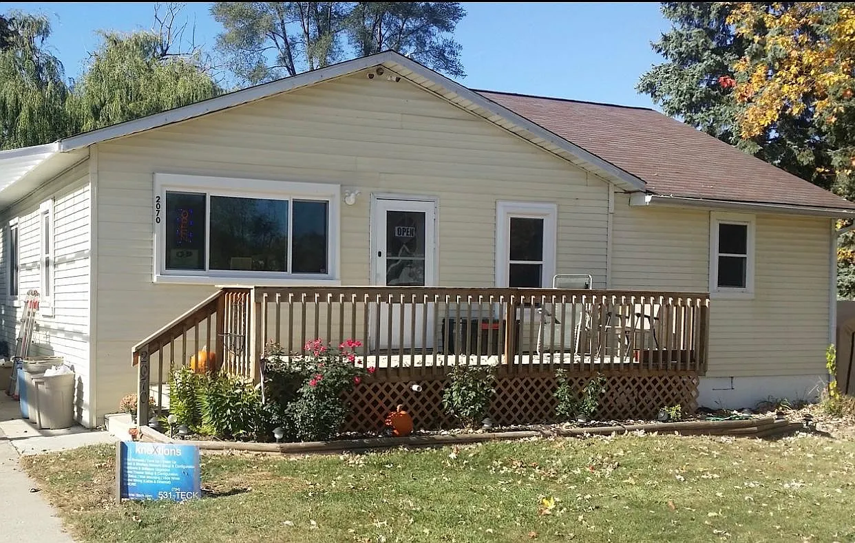 2070 McGregor Rd — Photo 1