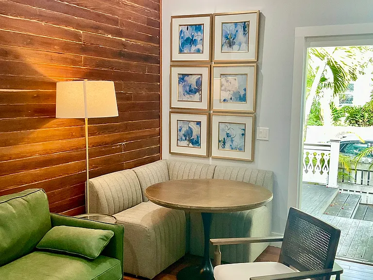 Living/Dining Area
