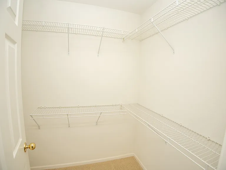 3725 Oxford Rd — Photo 26