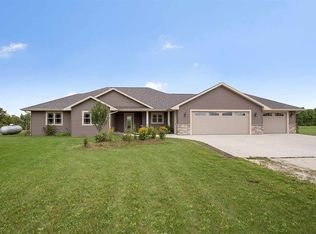 7360 N Malvitz Rd, Sturgeon Bay, WI 54235