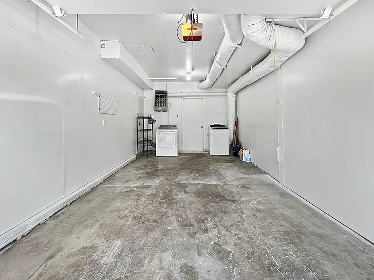 11611 Nix Ct #A — Photo 9