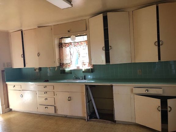 5th image of 309 E Melton St