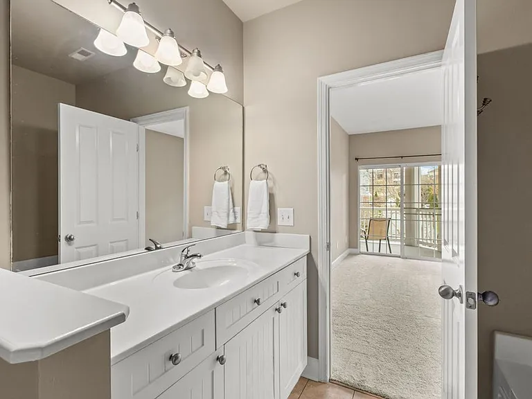 8045 Bienville Dr #5 — Photo 10