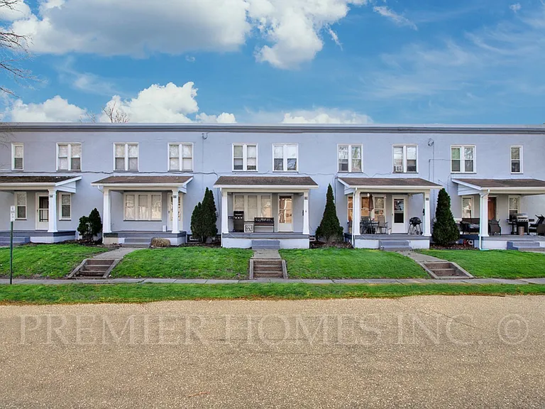 115-123 Louis Ave — Photo 1