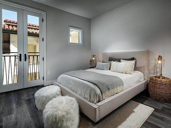 5th image of 60 S Vinedo Ave #206