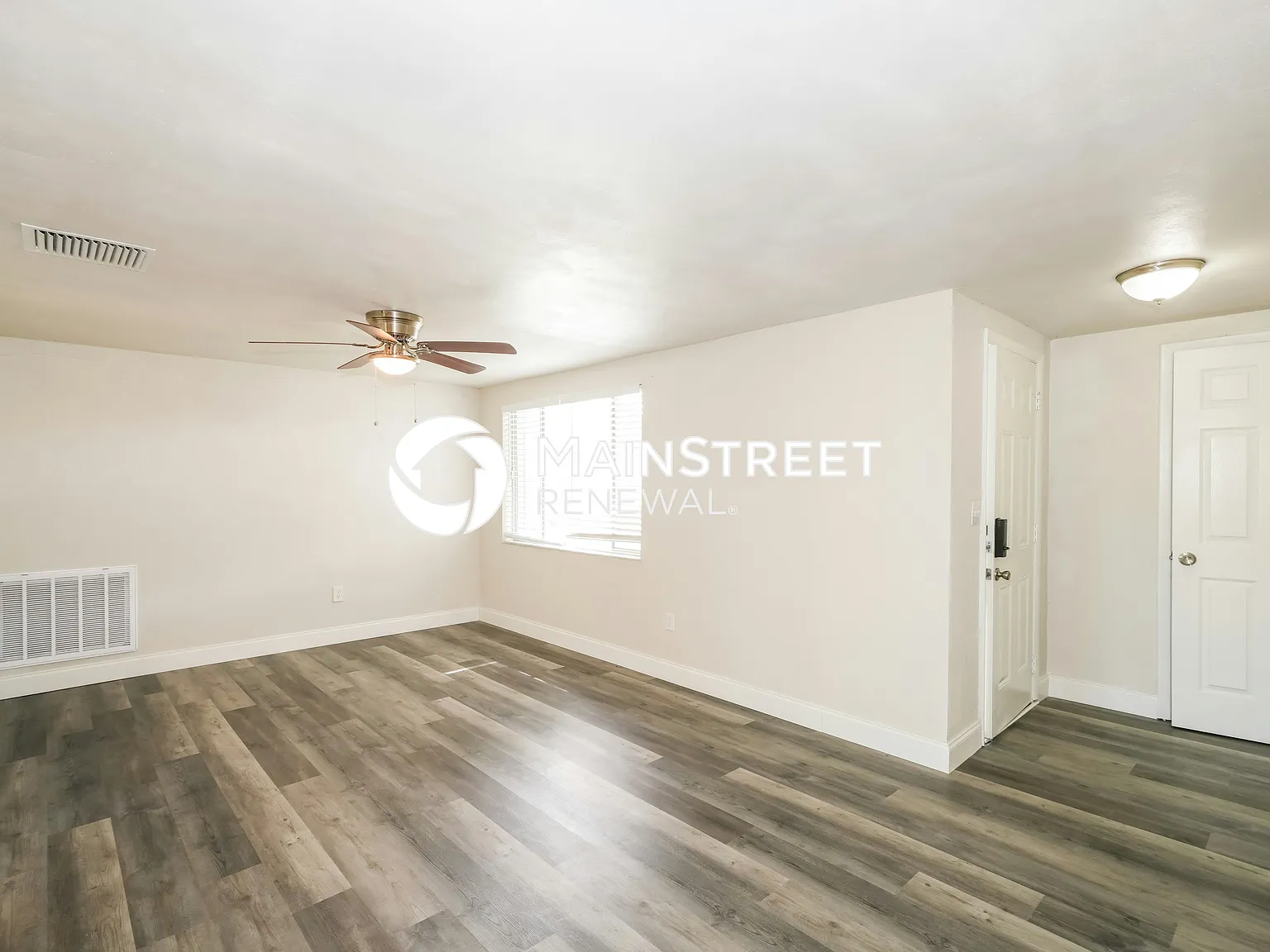 3626 Bluebell Ln — Photo 3