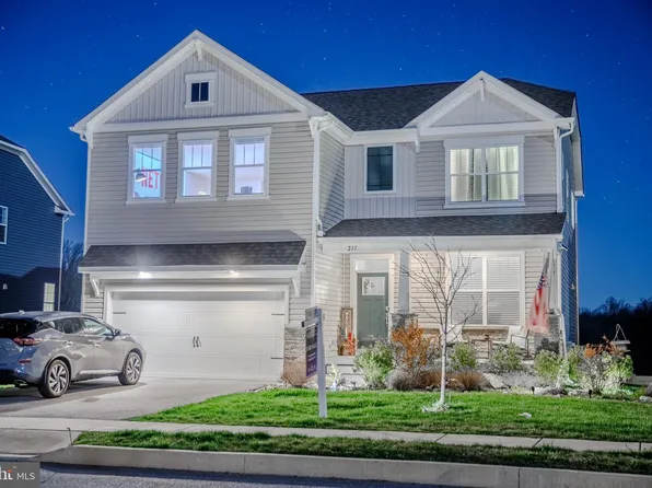 217 Seven Springs Ln, Downingtown, PA 19335