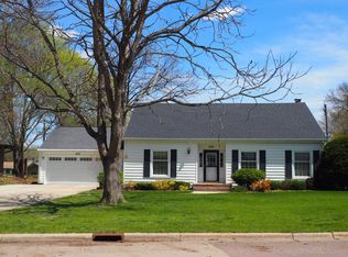 909 Minnesota Ave, Owatonna, MN 55060