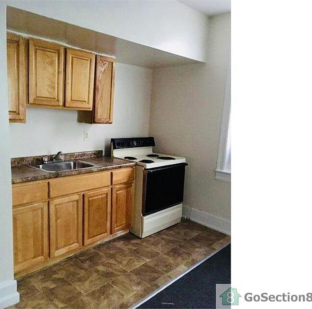2nd image of 1236 W Lehigh Ave #2R