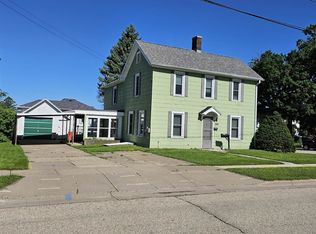 380 N Elm St, Platteville, WI 53818