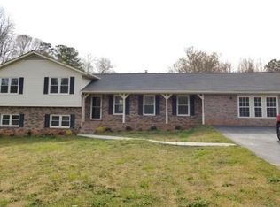 105 Cook Ln, Stockbridge, GA 30281
