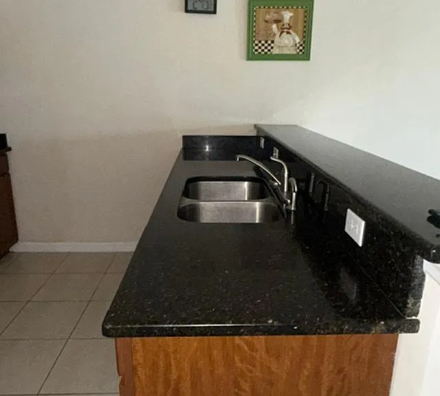 1225 SE 6th St — Photo 5