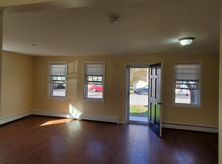 48 Reed St, Warwick, RI 02886