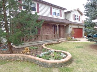 28 Cedar Gate Cir, Sugar Grove, IL 60554