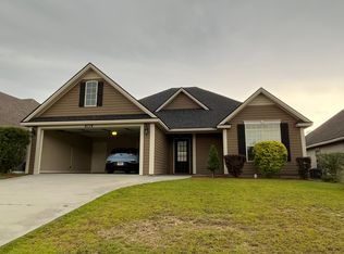 4174 Shadow Garden Dr, Hahira, GA 31632