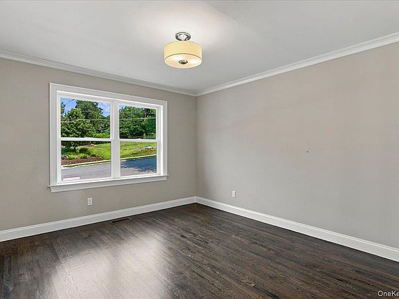 5th image of 1219 Henry Avenue
