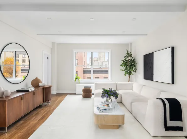 131 East 93rd Street image 1 of 7